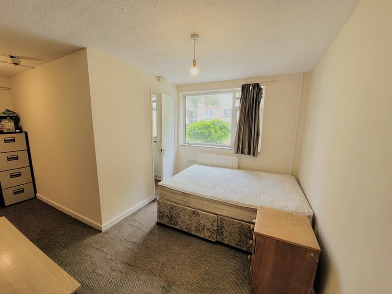 Budget Friendly Acommodation - student accommodation in Colchester - img_2