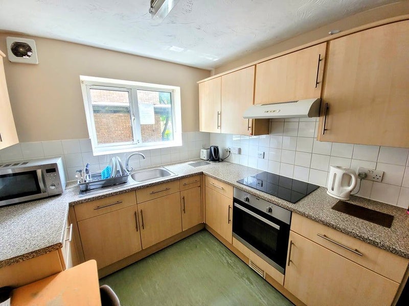 Budget Friendly Acommodation - student accommodation in Colchester - img_3