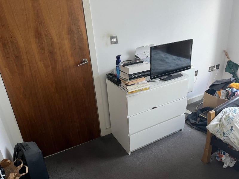 Canal-facing Spacious Ensuite Double Bedroom in M4 - student accommodation in Manchester City Centre - img_3