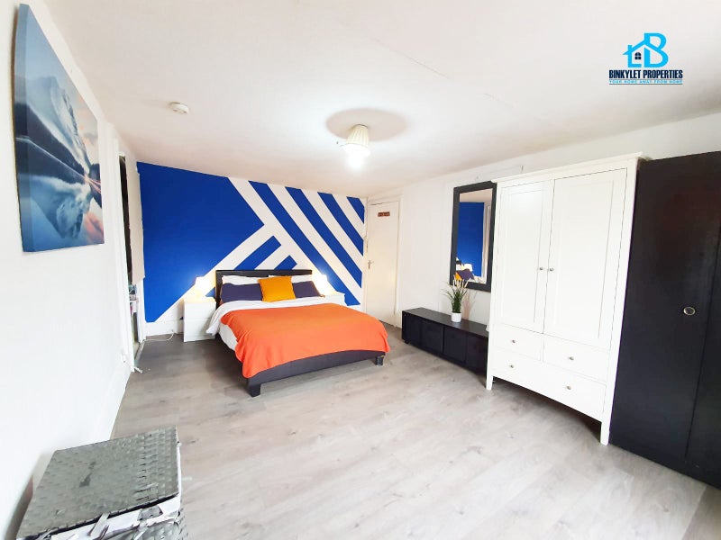 Central Double room, next Waterloo Station! - student accommodation in Waterloo - img_2