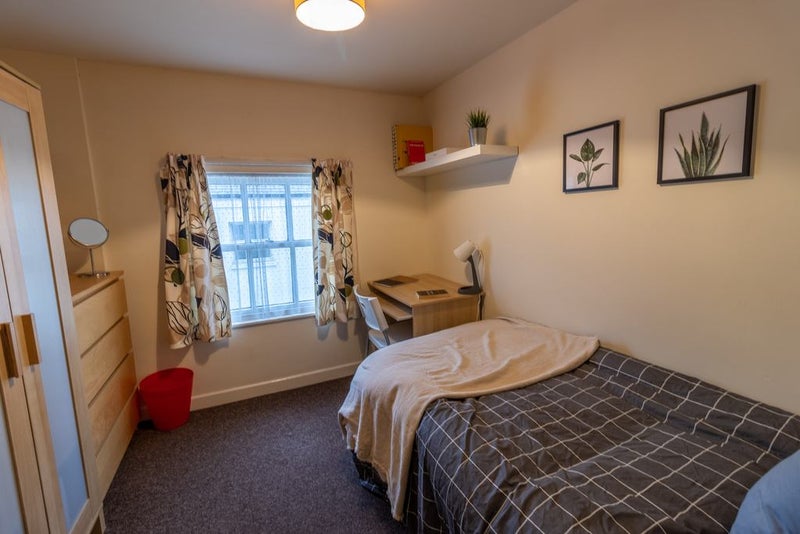 Central Leamington Spa Furnished Rooms Available - student accommodation in Leamington Spa - img_7