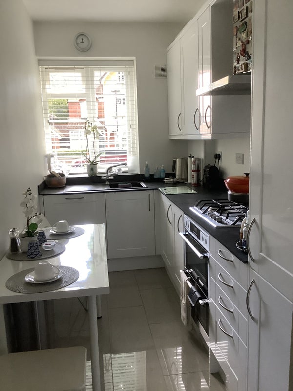 Chiswick - Large Double Room for single occupancy. - student accommodation in Grove Park - img_4