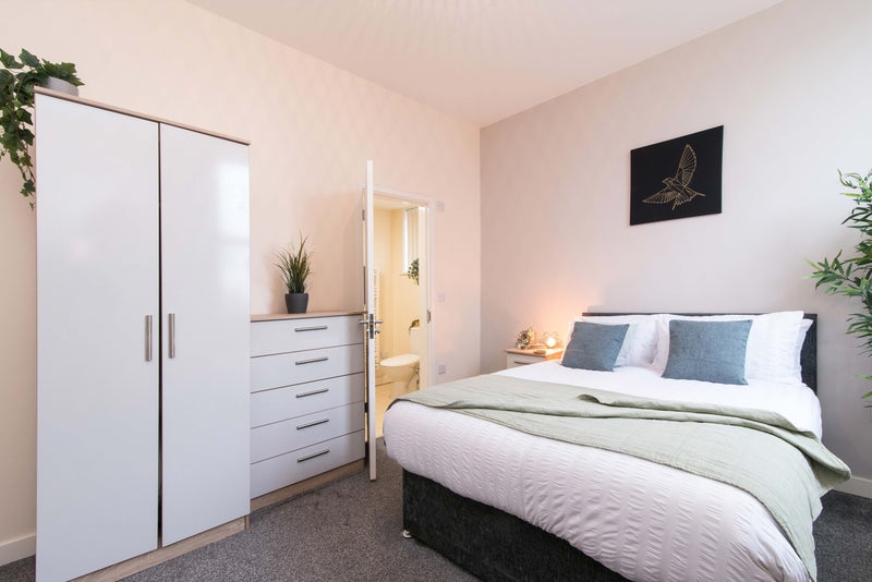 City Centre, Gated Parking Available, All En-Suite - student accommodation in Derby - img_6