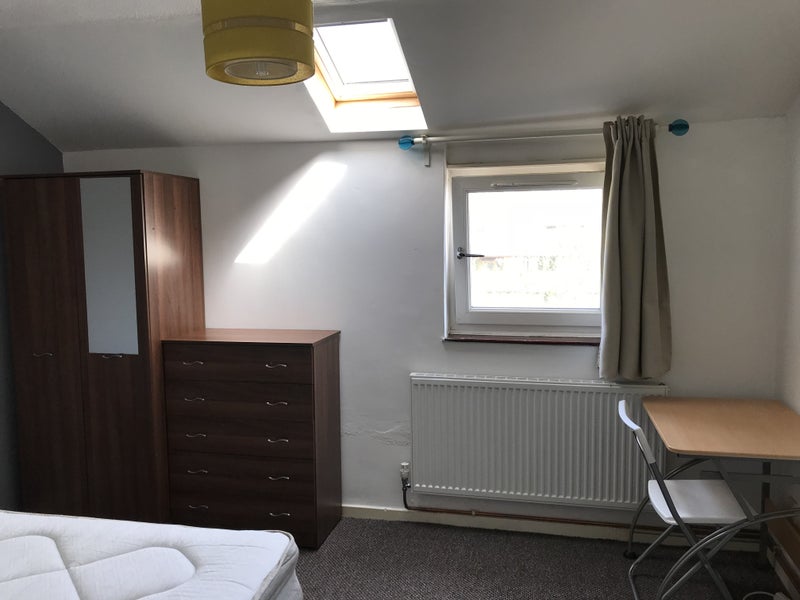 City Centre Room - No Deposit Required. - student accommodation in Milton Keynes - img_2