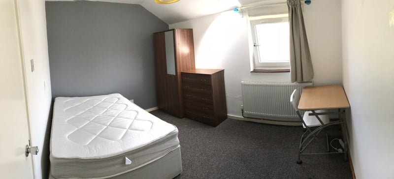 City Centre Room - No Deposit Required. - student accommodation in Milton Keynes - img_3