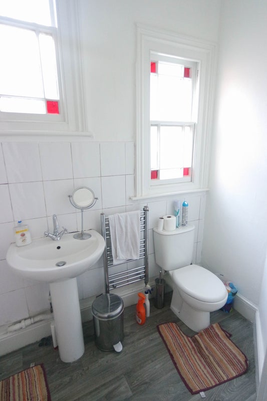 Clean and spacious rooms available  - Northampton - student accommodation in Northampton - img_1