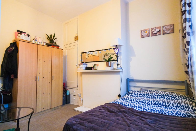 Clean and spacious rooms available  - Northampton - student accommodation in Northampton - img_7