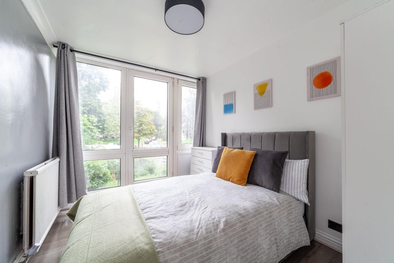 Clean & Great Double Bedrooms Available - student accommodation in Roehampton - img_3