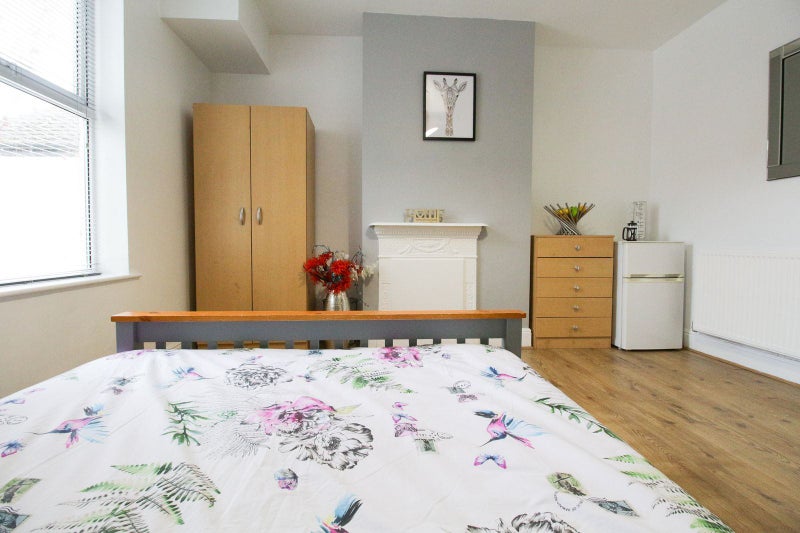 Close to all Amentias - Grab this Double Room - student accommodation in Lincoln - img_1