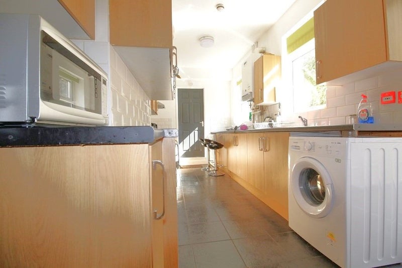 Comfortable double room with ensuite to Let - student accommodation in Lincoln - img_7