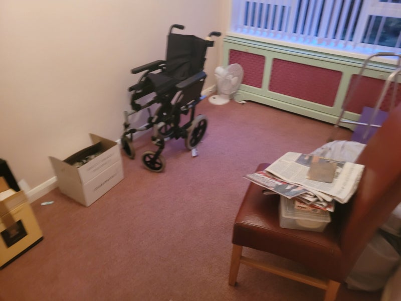 Companion wanted for elderly lady in her early 90s - student accommodation in North Finchley - img_7