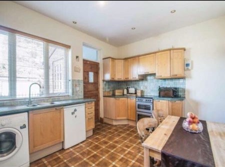 Cosy Double Room - Social Household - student accommodation in Garforth - img_5
