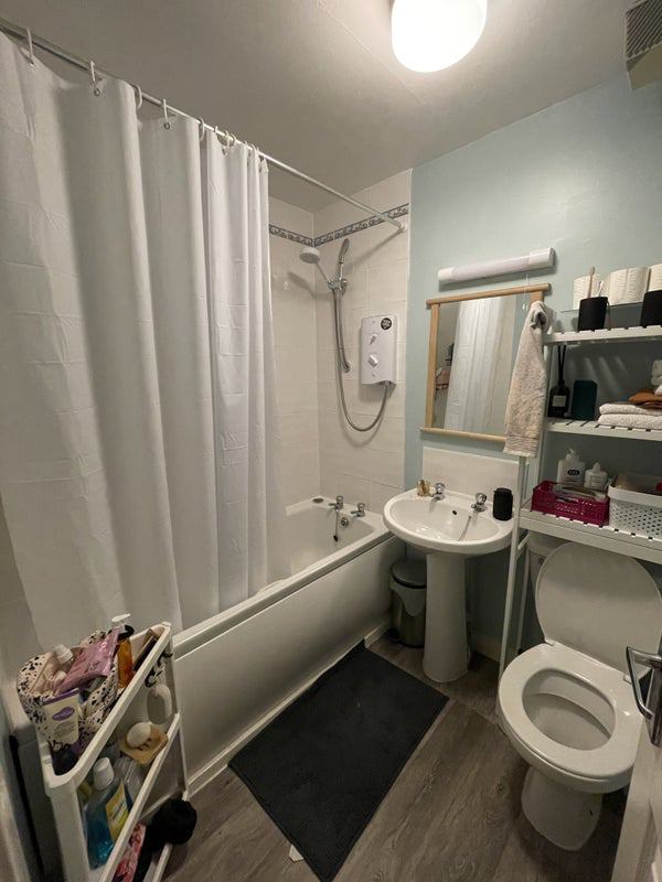 Cosy Flat in Abbeyhill! - student accommodation in Edinburgh - img_4