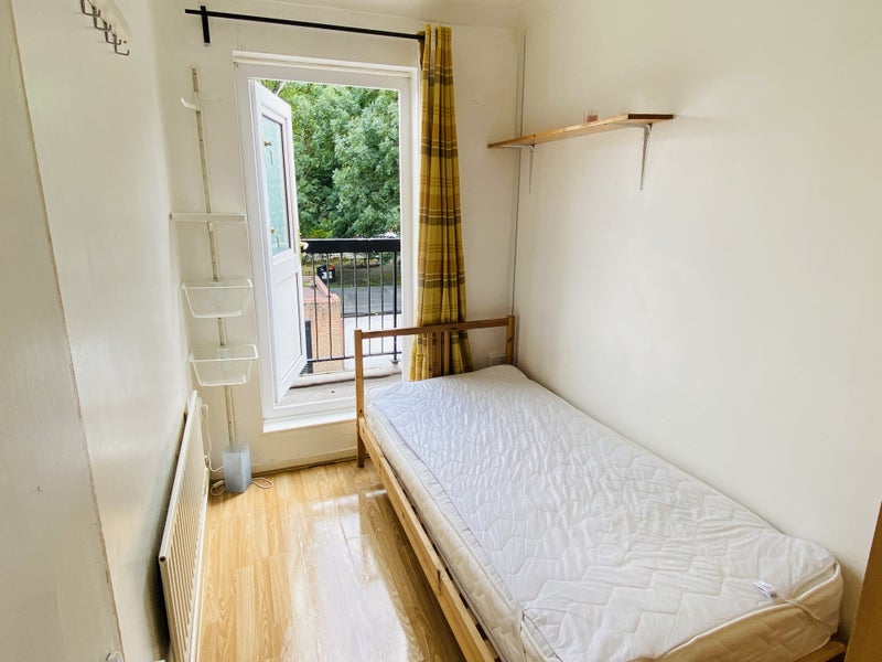  2 Rooms Just Landed W/Biils Inc. student accommodation in London E5 - img_9