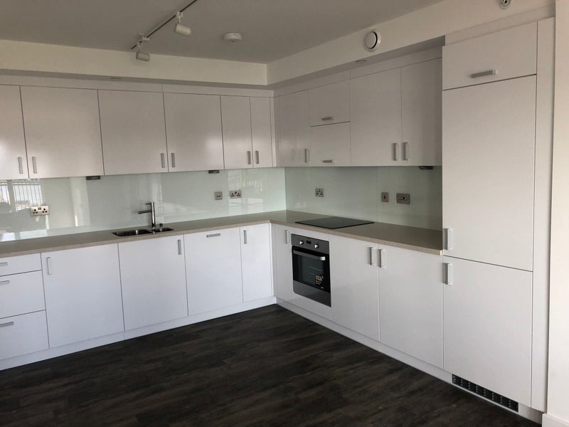 Couple Wanted - Double En Suite -  Pontoon Dock - student accommodation in Docklands - img_5