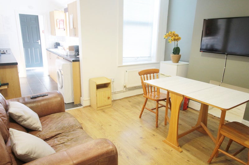 Cozy Double Room Available to let - All Bills Inc - student accommodation in Lincoln - img_4