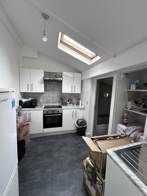 Cozy room available - student accommodation in Egham - img_4