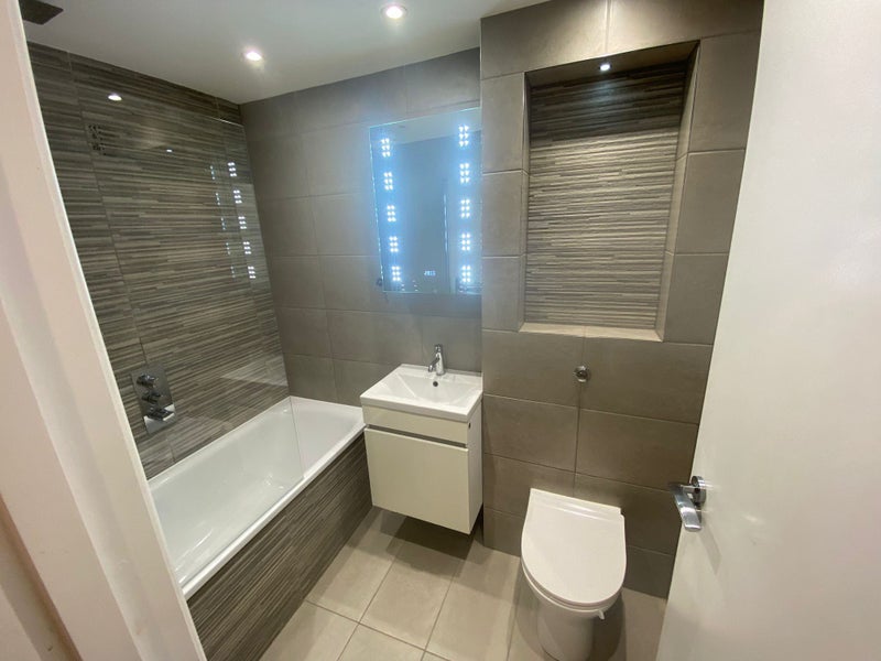 Dartford**Brand New 1 Double Bedroom House** - student accommodation in Crayford - img_7