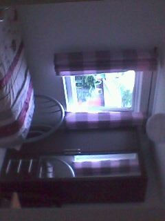Dbl And Single Rooms Available Hollinswood - student accommodation in Hollinswood - img_3