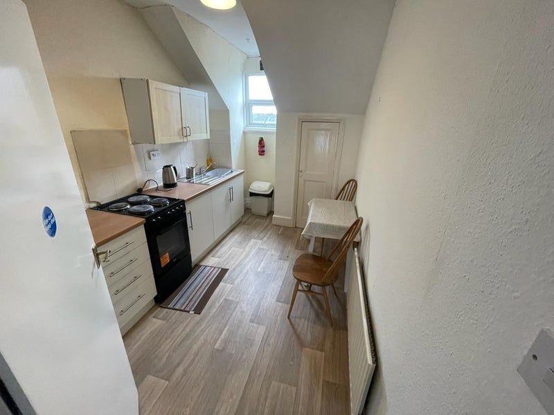 DE1 | Large Double Rooms (Sep 2nd) - student accommodation in Derby - img_10