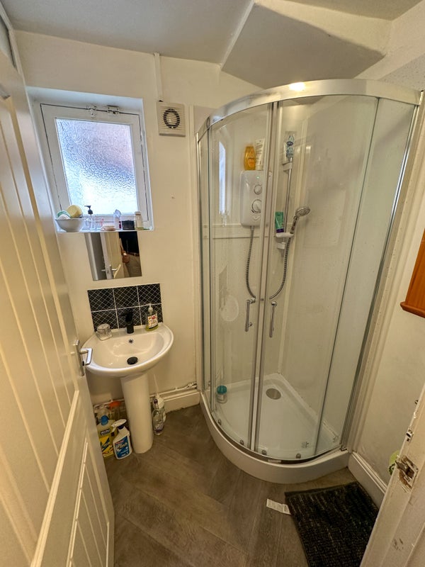 DE1 | Large Double Rooms (Sep 2nd) - student accommodation in Derby - img_7
