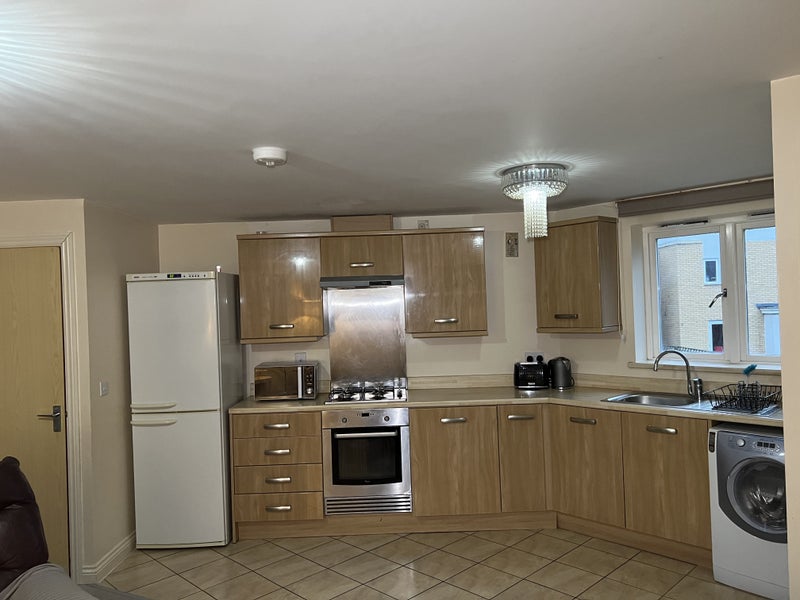 Deluxe 2 Bed+2Bath Flat In Willen Milton Keynes - student accommodation in Willen - img_1
