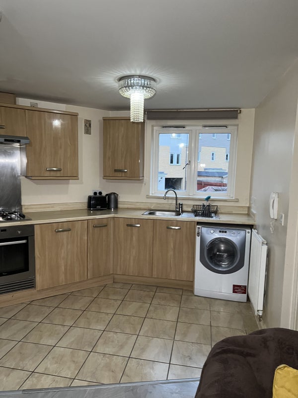 Deluxe 2 Bed+2Bath Flat In Willen Milton Keynes - student accommodation in Willen - img_2