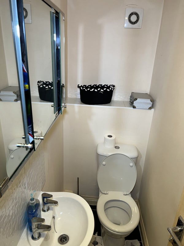 Deluxe 2 Bed+2Bath Flat In Willen Milton Keynes - student accommodation in Willen - img_4