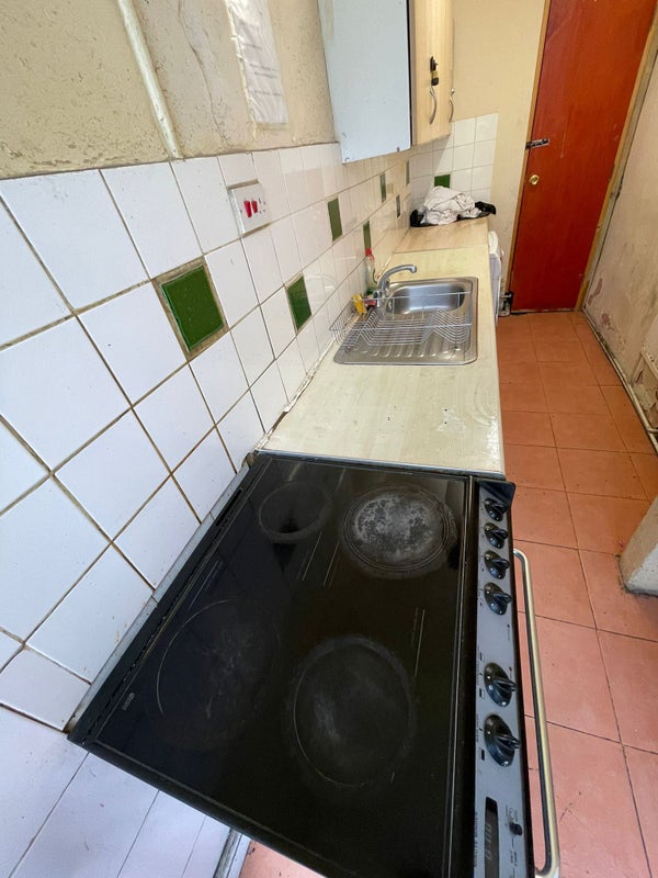 Discount for Property Manager - £325PCM INC Bills - student accommodation in Luton - img_3