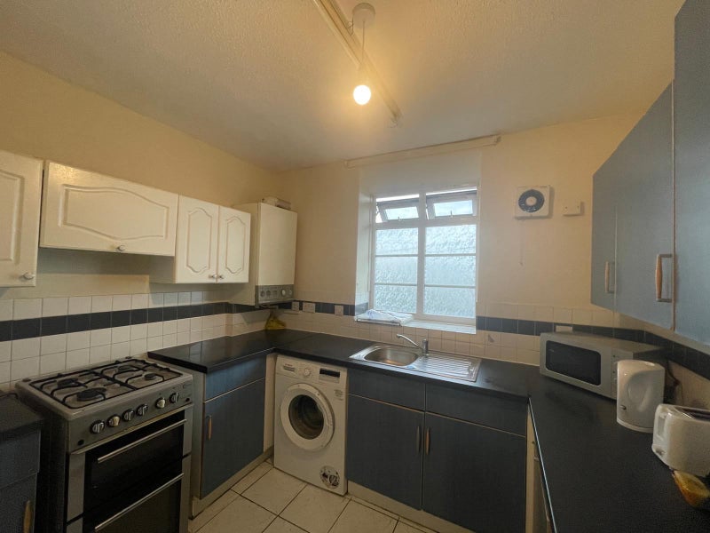 DISCOUNT! Spacious Room near Bethnal Green! Zone 2 - student accommodation in London E9 - img_5