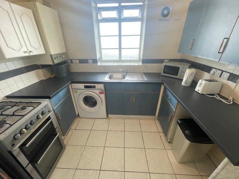 DISCOUNT! Spacious Room near Bethnal Green! Zone 2 - student accommodation in London E9 - img_6