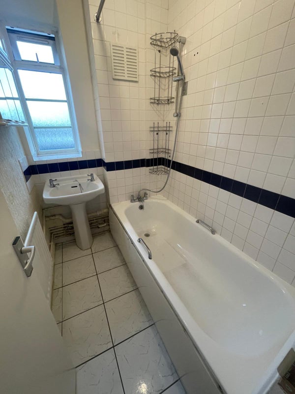 DISCOUNT! Spacious Room near Bethnal Green! Zone 2 - student accommodation in London E9 - img_8
