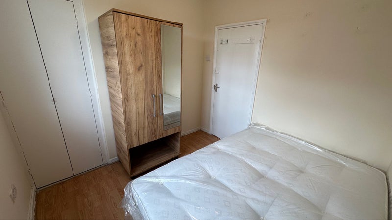 DISCOUNT! Spacious Room near Bethnal Green! Zone 2 - student accommodation in London E9 - img_1