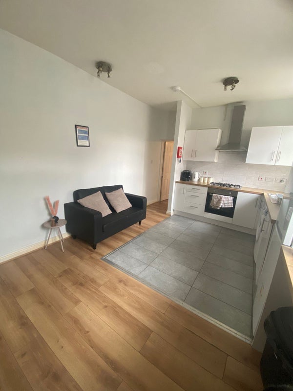 Dont Miss This En-Suite !!!! - student accommodation in Coventry - img_3