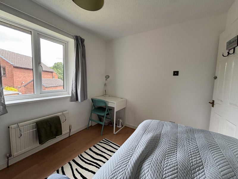 Double and large single room in family house - student accommodation in Warrington - img_6
