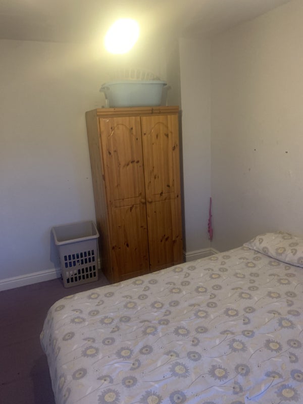 Beautiful Double Room in castle bromwich student accommodation in Birmingham - img_6