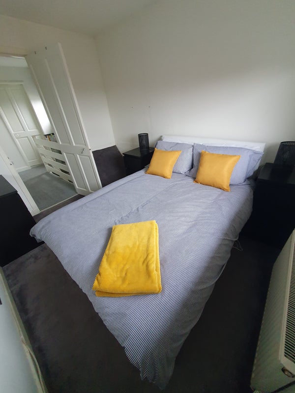 Double Bed In Single Room (No Bills) - student accommodation in Dalkeith - img_3