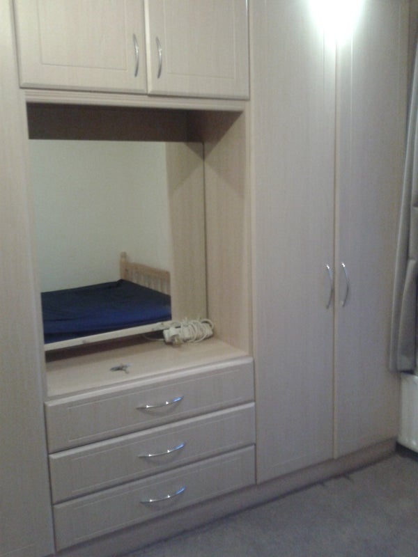 Double Bed Room - 4 Mins From West Drayton Station - student accommodation in Yiewsley - img_5