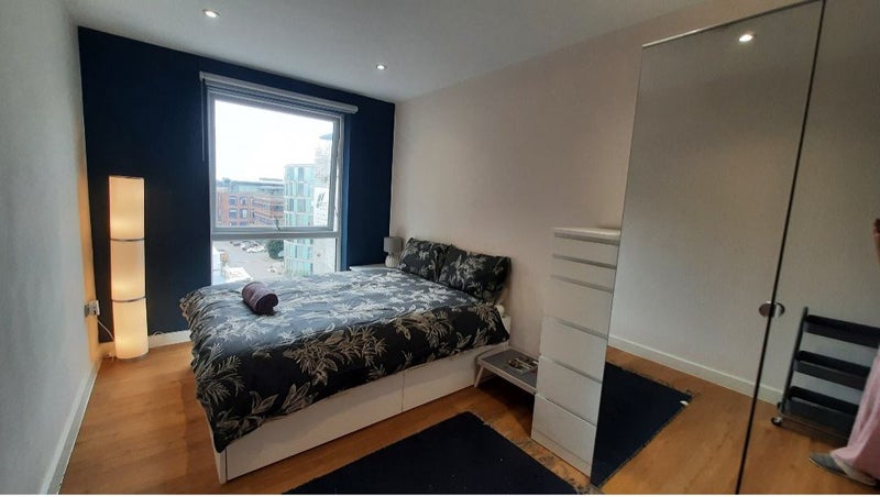 Double bed ensuite room student accommodation in Ancoats - img_7