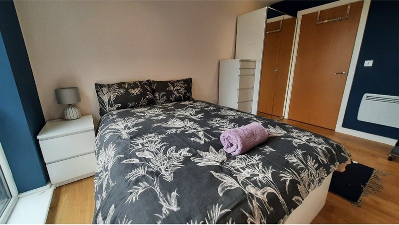 Double bed ensuite room student accommodation in Ancoats - img_8