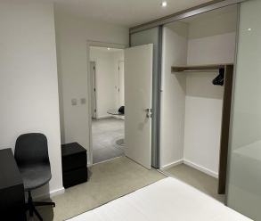 Double bedroom and private bathroom in Southwark - student accommodation in Southwark - img_2