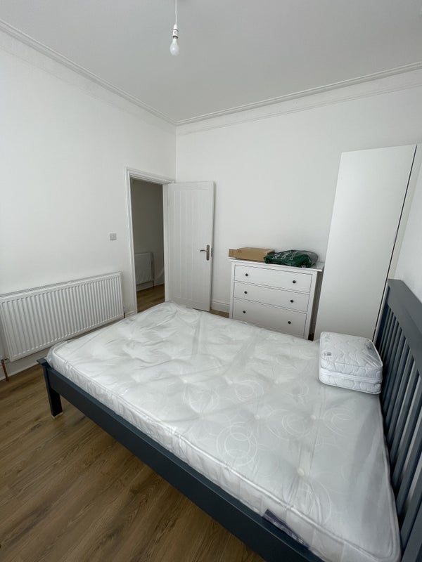Double bedroom available in 3 bed 2 bath - student accommodation in Liverpool City Centre - img_1