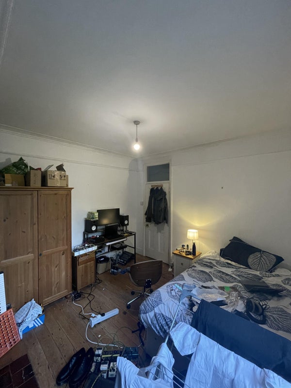 Double Bedroom - Camberwell - student accommodation in Camberwell - img_1