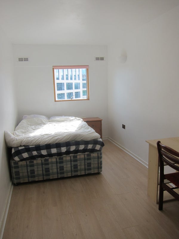 Double Bedroom En-Suite, Leeds Train Station, 3fl - student accommodation in Leeds City Centre - img_1