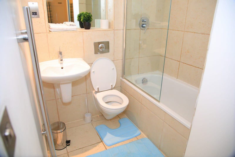 Double Bedroom En-Suite, Leeds Train Station, 3fl - student accommodation in Leeds City Centre - img_5