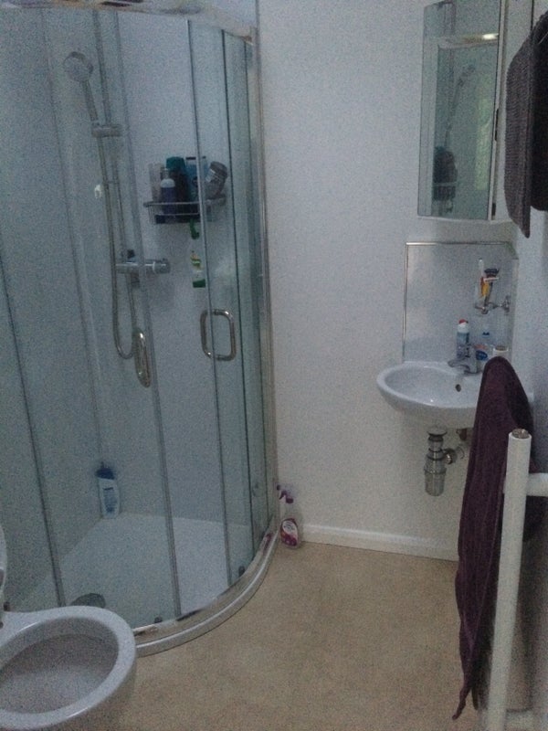 Double bedroom furnished in beautiful village - student accommodation in Chelsfield - img_4