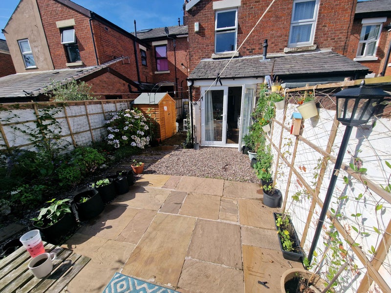 Double bedroom in 3 Bed Victorian house, - student accommodation in Preston - img_5