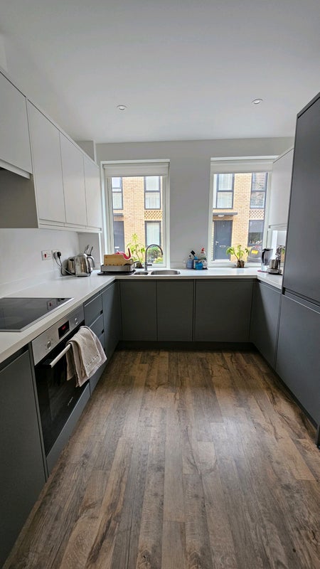 Double Bedroom in 3Bed-3WC Duplex - Bills Inc. - student accommodation in London E6 - img_4