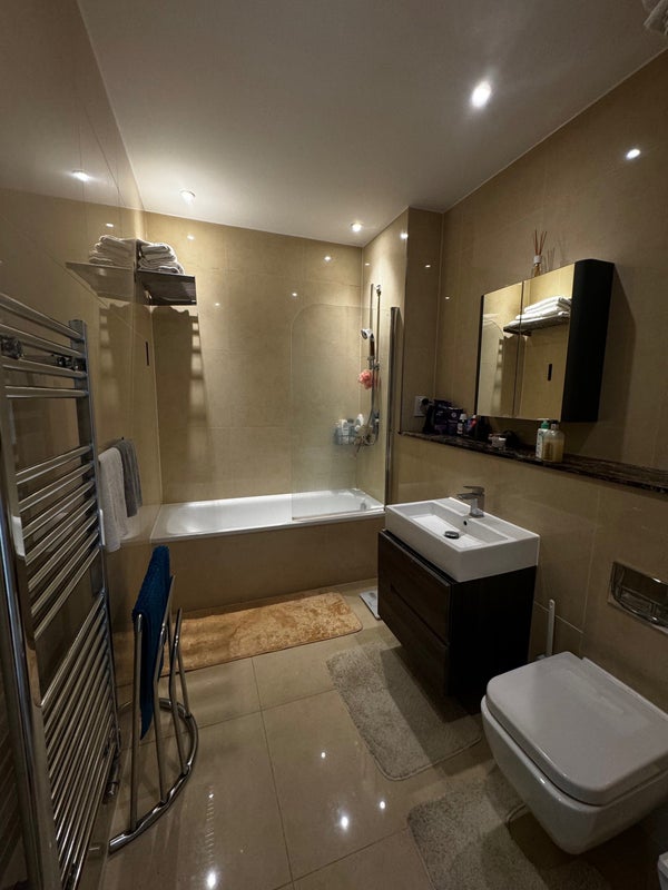 Double bedroom in a 2 beds flat - cosy and modern - student accommodation in Lambeth - img_8