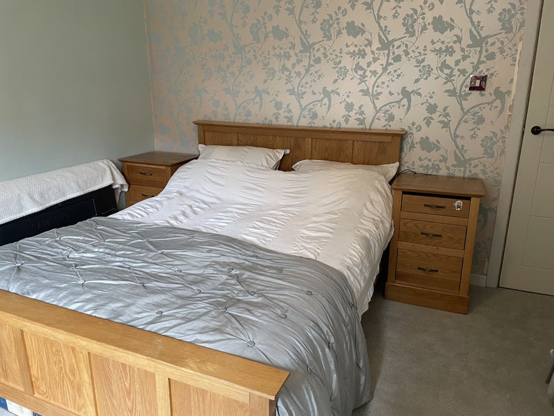 Double bedroom in a lovely family home - student accommodation in Onslow Village - img_4